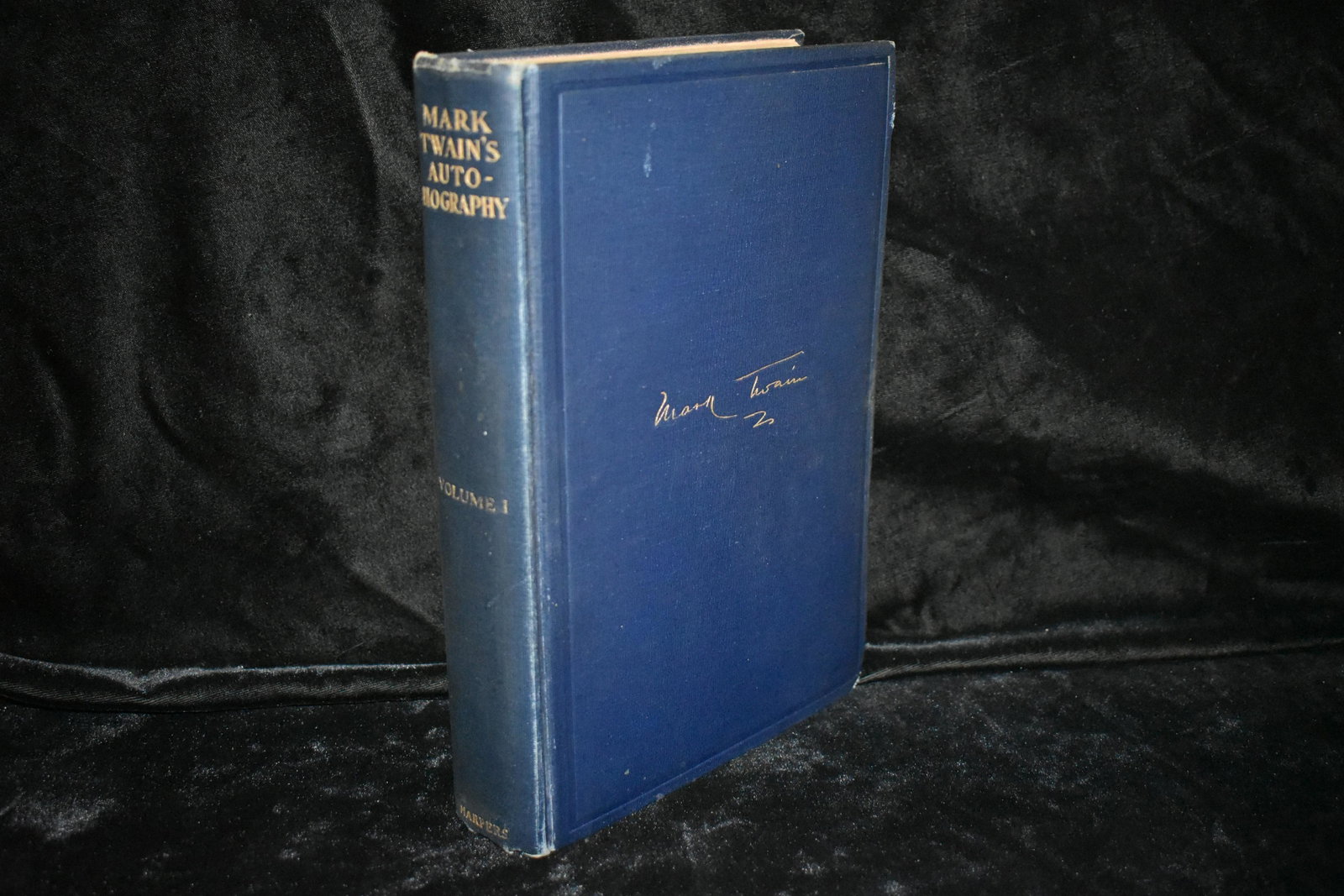 1924 Mark Twain's Autobiography 1st Ed: Mark Twain's Autobiography (Volume 1 only) with an introduction by Albert Bigelow Paine. Published by Harper and Brothers (1924). 1st Edition. Very Good condition. Has some shelf wear to corners. Deco