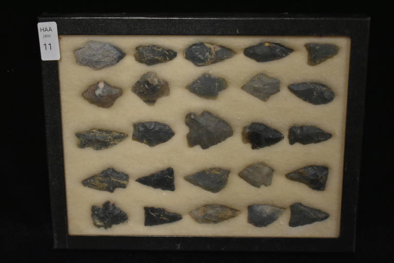 18 5/8x 6 5/8" Frame Of 25 Archaic And Woodland Points,