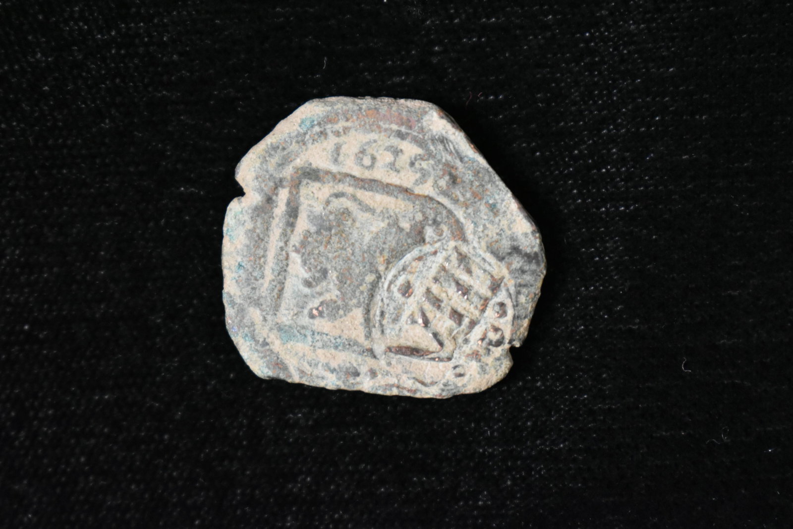 Rare 1629 Dated Early Pirate Cobb Coin, nearly 400: Rare 1629 Dated Early Pirate Cobb Coin, nearly 400 Years old