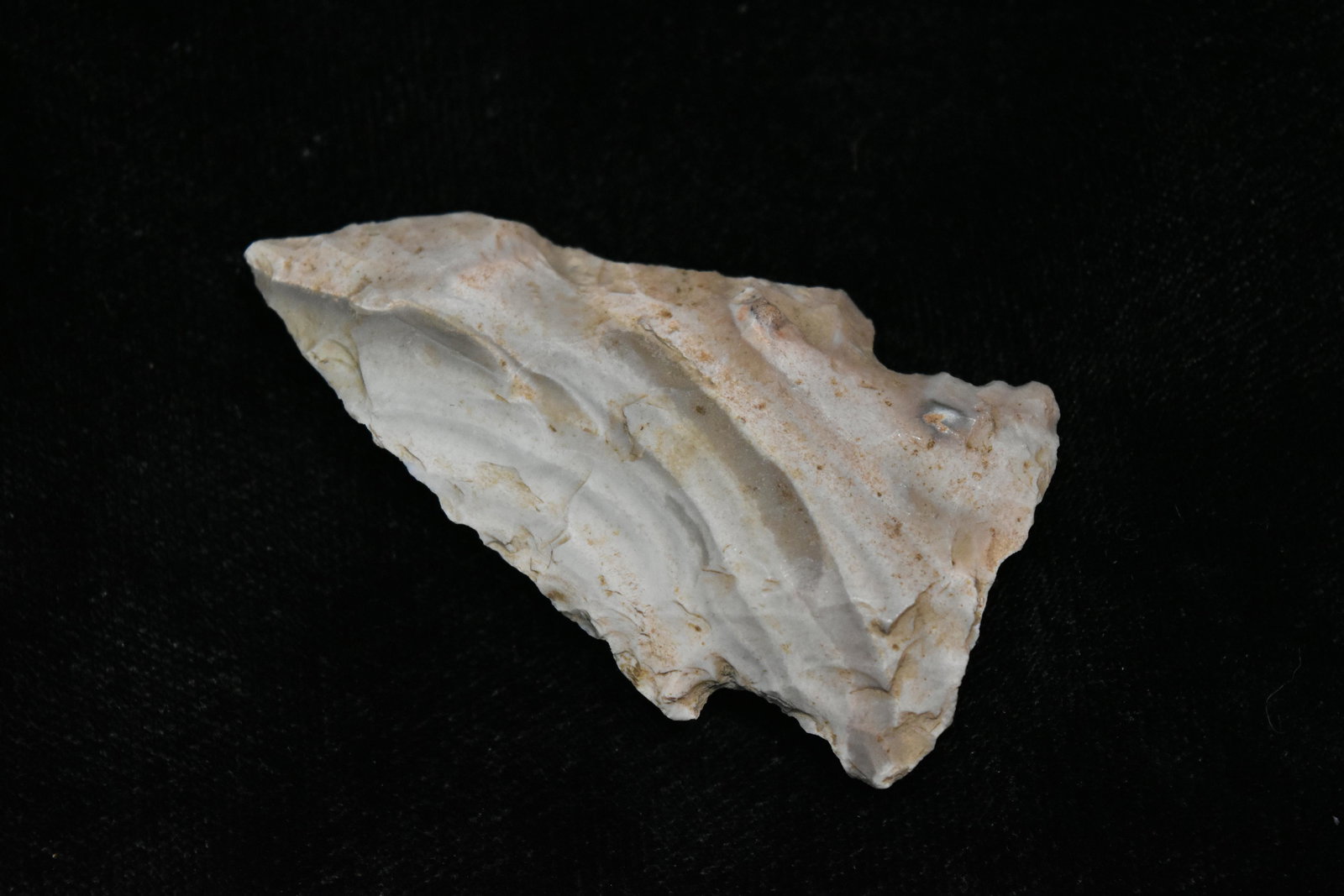 2 1/8" Woodland Point, Central Point, Native American (1 of 6)