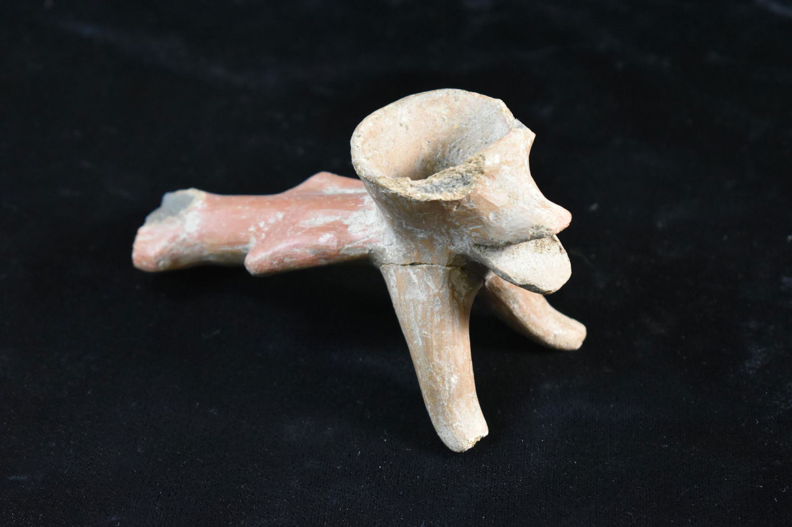 4 3/4" Pre Columbian Pipe (1 of 5)