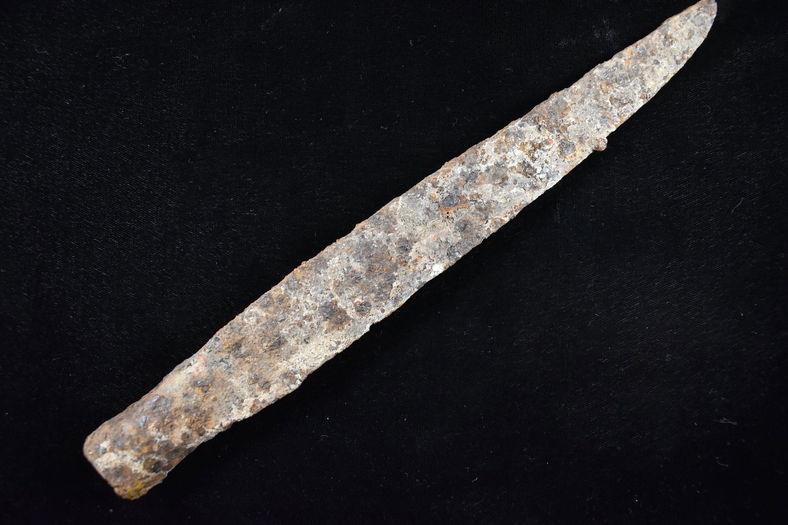 9 1/4" Byzantine/ Medieval Iron Dagger, ca. 7th-10th (1 of 3)