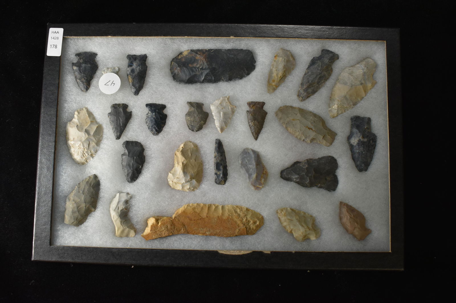 Lot of 25 Points & Blades from Coshocton, Ohio, Native (1 of 3)