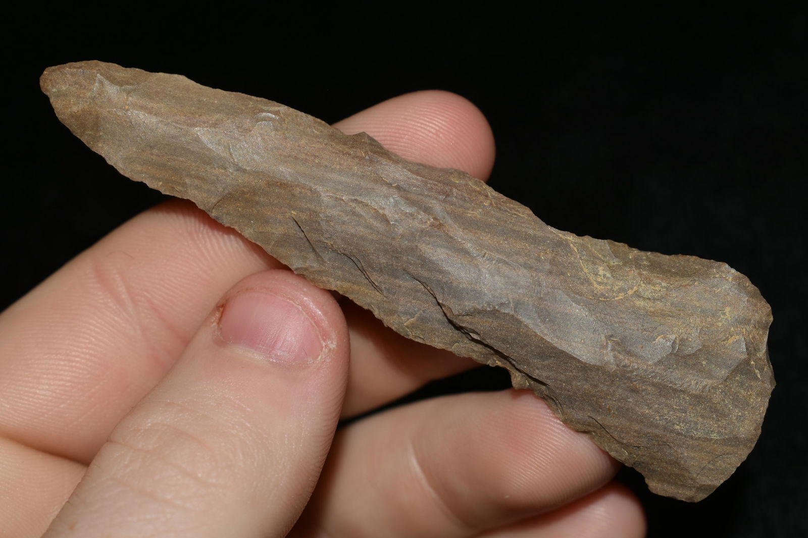 3 1/2" LONG STRIPED FLINT COBBS BLADE FOUND IN THE (1 of 5)