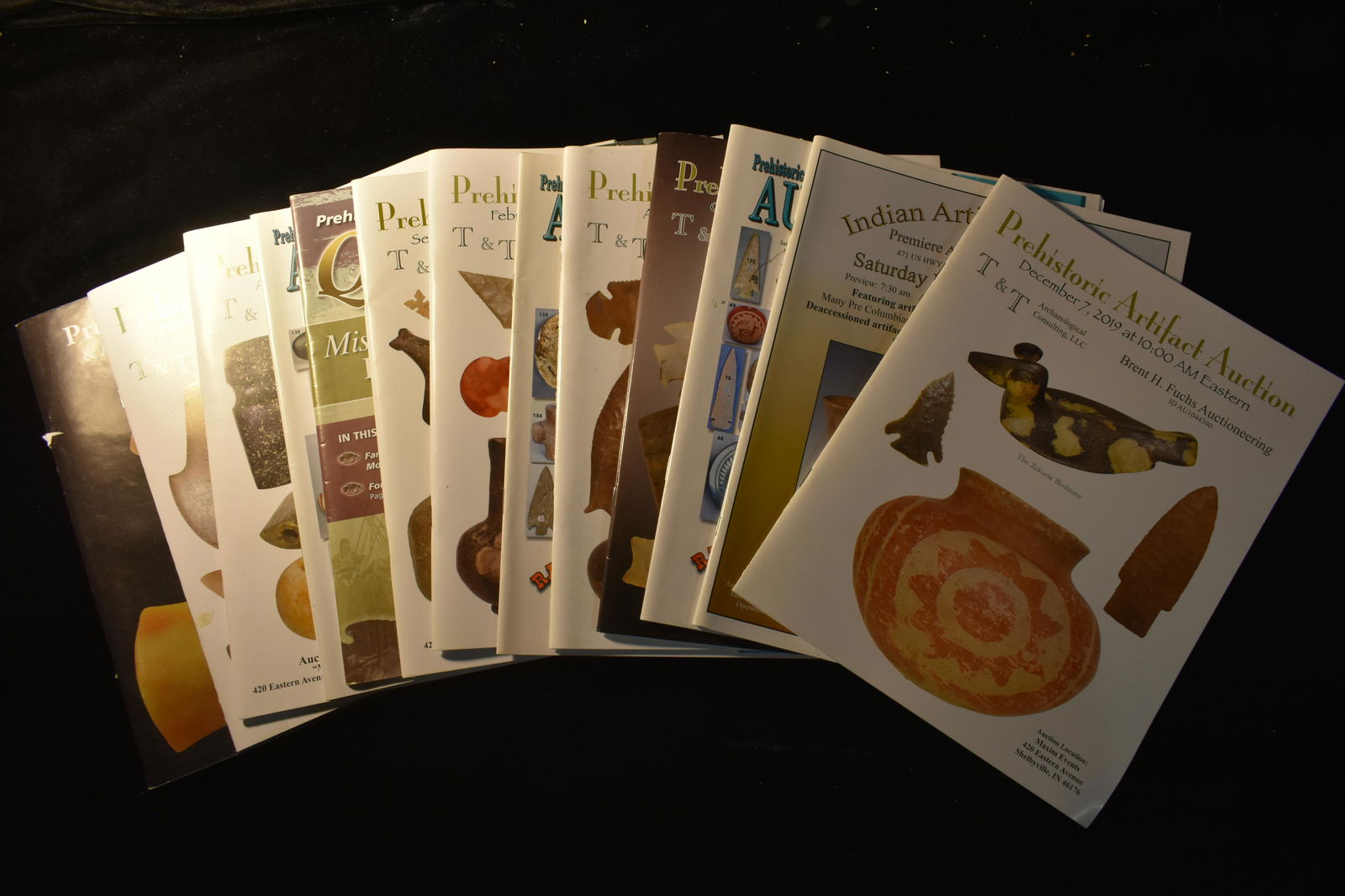 LOT OF 13 INDIAN ARTIFACT MAGAZINES & AUCTION CATALOGS, (1 of 3)