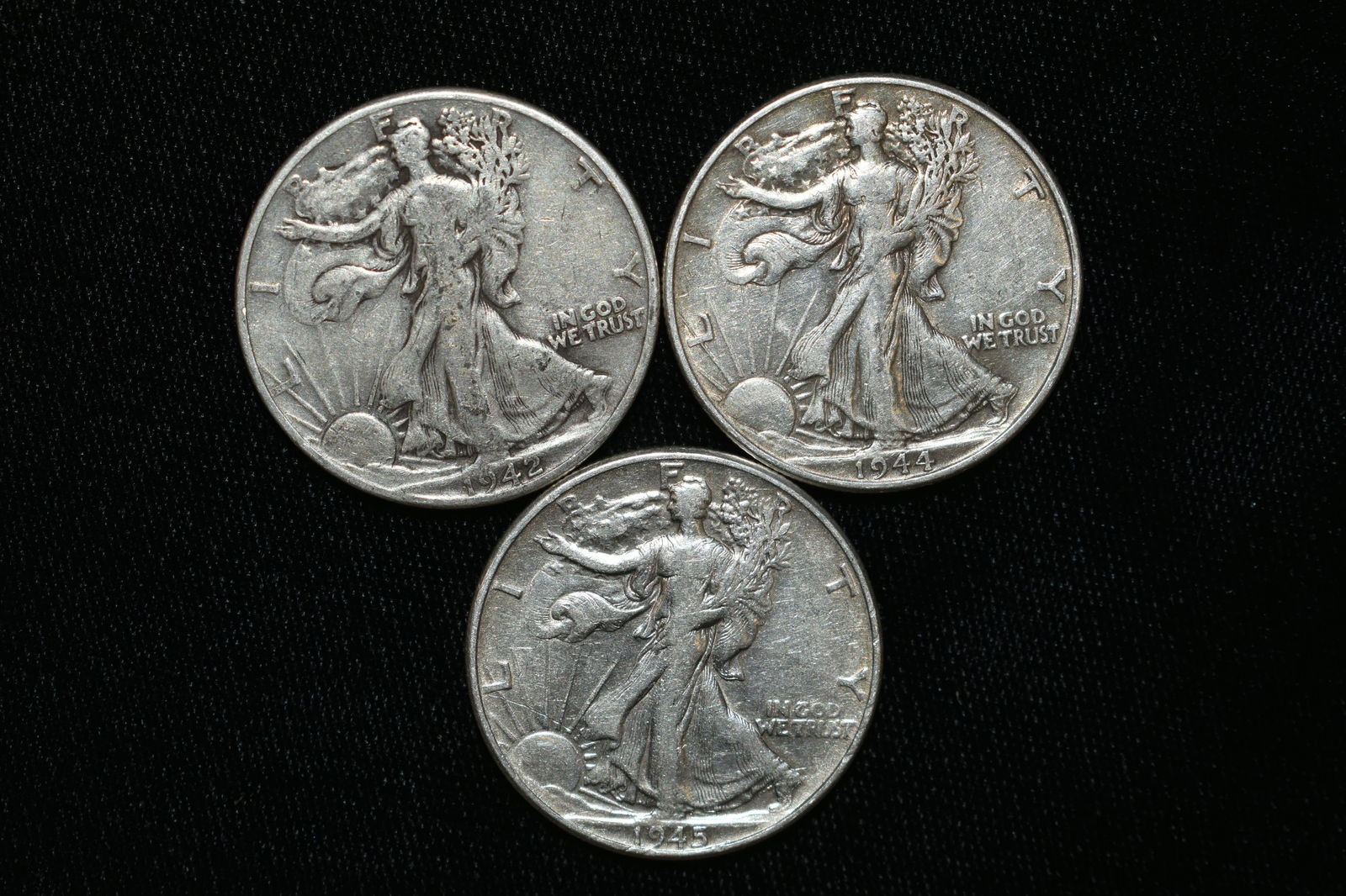 LOT OF 3 SILVER WALKING LIBERTY HALF DOLLARS, 1942, (1 of 2)