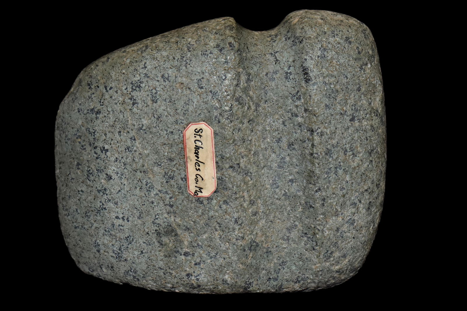 NICE 5 1/2" BLUE GRANITE AXE FOUND IN ST CHARLES COUNTY (1 of 6)