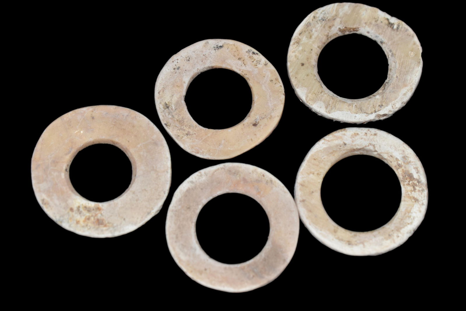 LOT OF 5 LARGE SHELL DISC BEADS FROM MEXICO, (1 of 1)