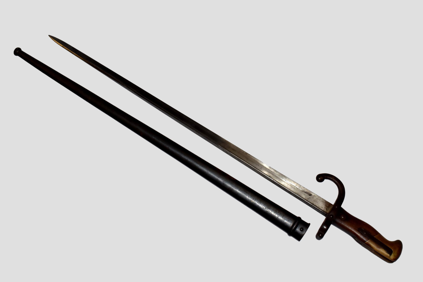 ANTIQUE BAYONET & SCABBORD, GREAT ORIGINAL PERIOD ITEM,: ANTIQUE BAYONET & SCABBORD, GREAT ORIGINAL PERIOD ITEM, WW1 ERA