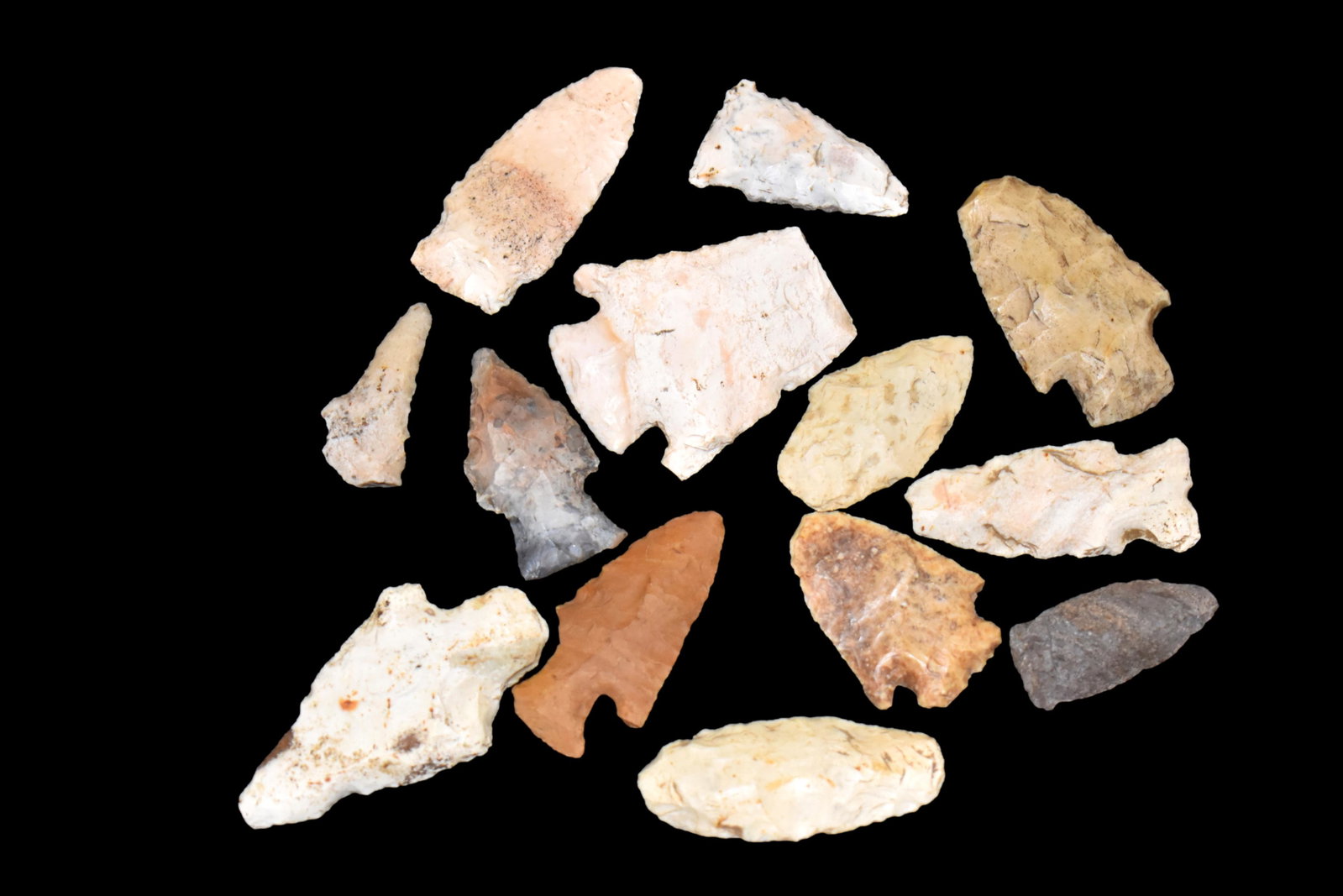 Lot of Broken and Common Arrowheads. This collection: Lot of Broken and Common Arrowheads. This collection contains the personally found relics of Steve Koch, Winchester Illinois. Steve hunted relics his entire life with family and friends. He mainly hun