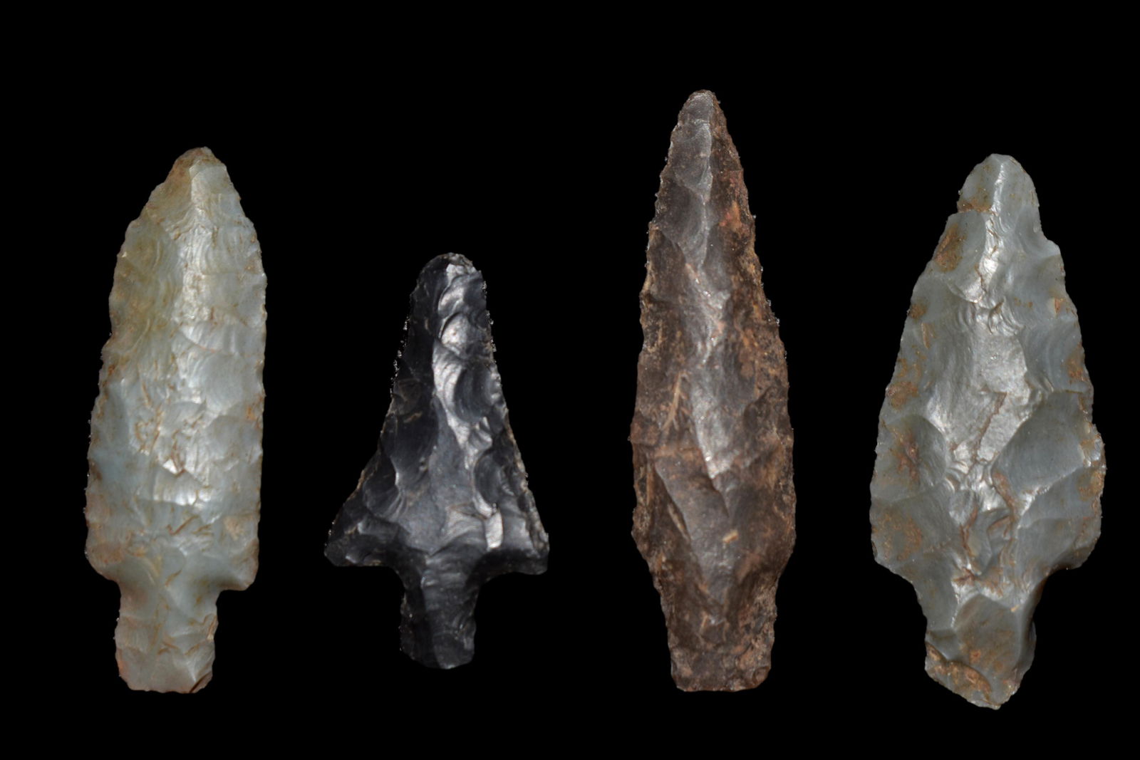 Lot of 4 Alaska Points From the Archaic Period. The (1 of 2)