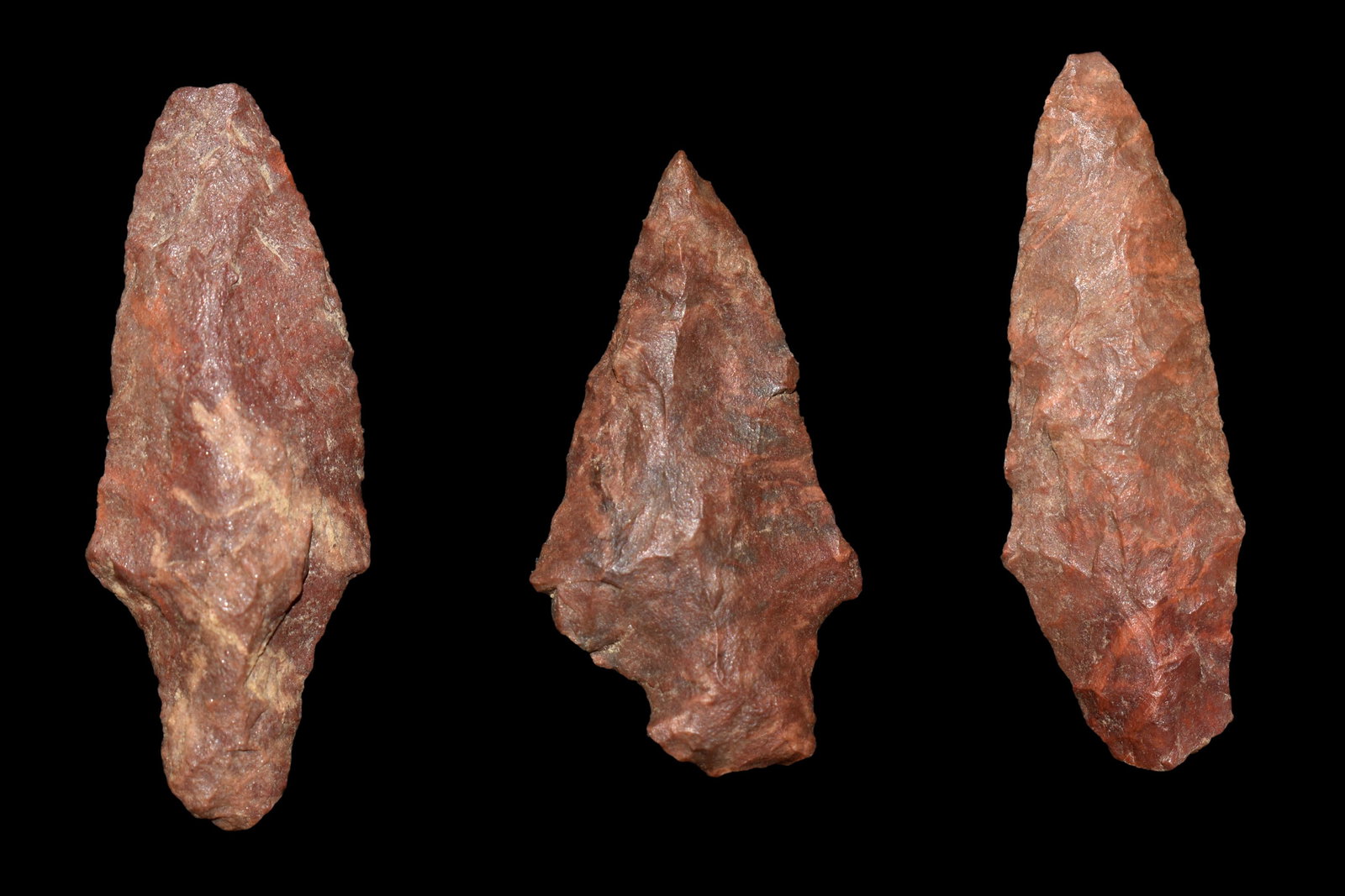 Grouping of Arrowheads found by James Wade in (1 of 2)