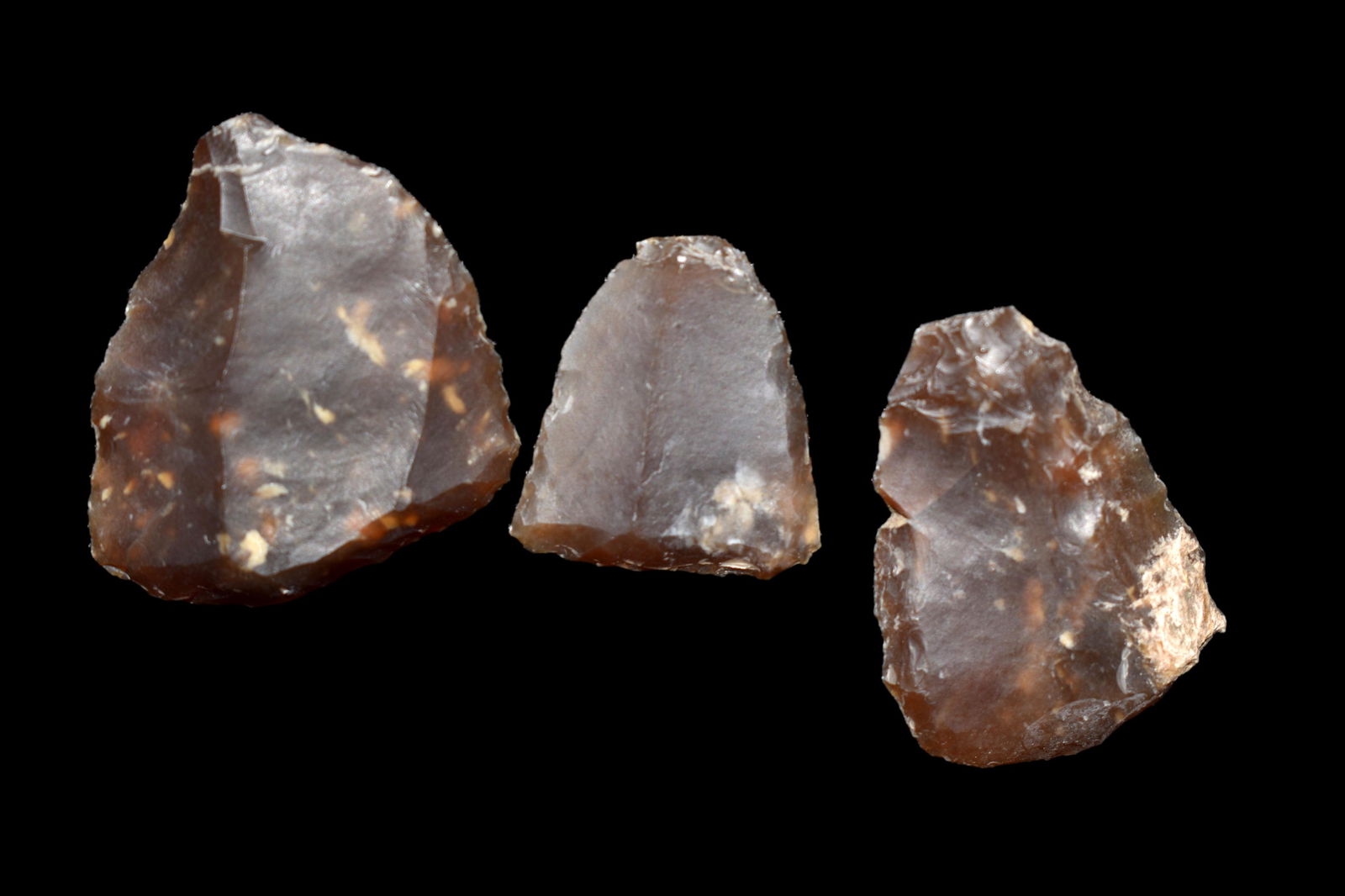 Lot of 3 Thumb Scrapers made of Knife River Flint Found (1 of 3)