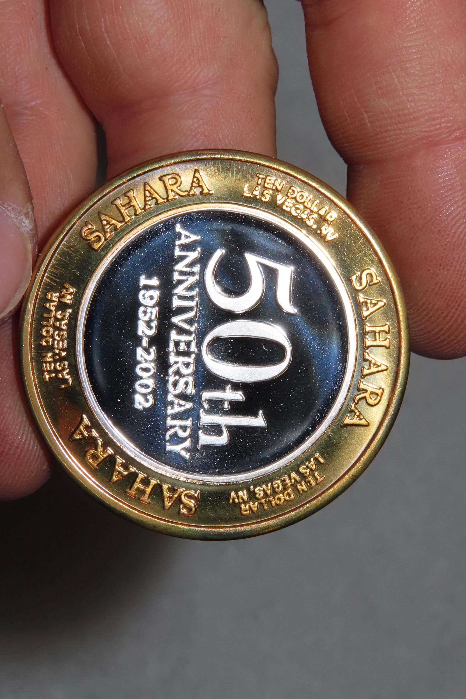 50th Aniv 1952-2002 Limited Edition Sahara .999 Silver: 50th Anniversary 1952-2002 Limited Edition Sahara .999 Fine Silver $10 Ten Dollar Gaming Casino Token