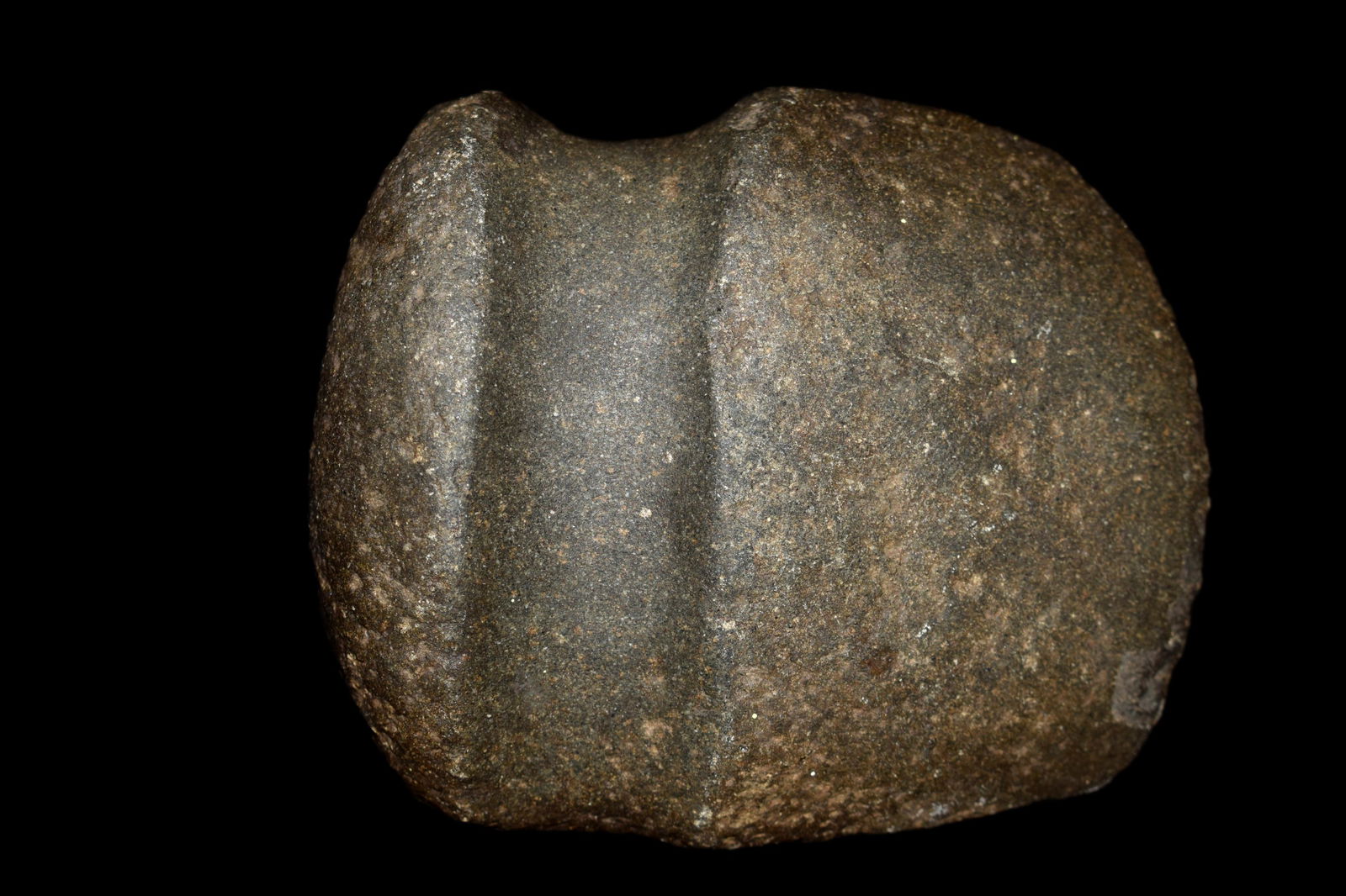 3 3/4" 3/4 Groove Axe made of Dark Green Material Found (1 of 6)