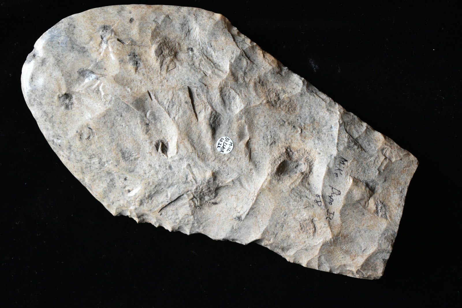 9 3/8" Spade made of Mill Creek Flint found in St. (1 of 11)