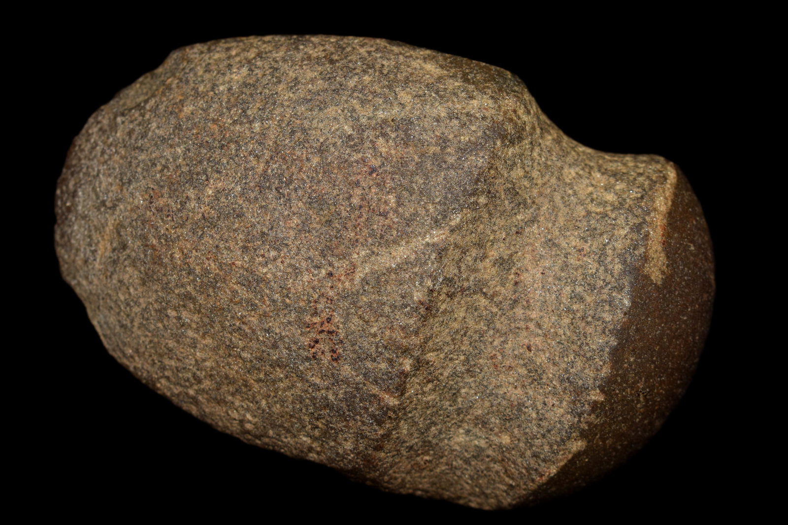 3 1/2" Pebble Axe found in Fulton Co IL near Liverpool (1 of 7)
