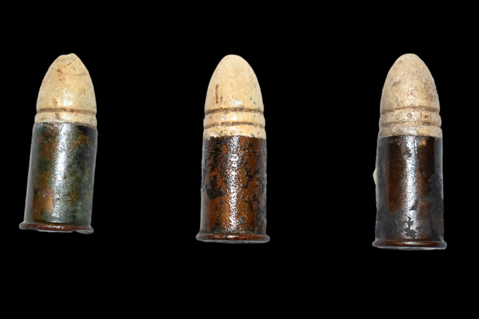 Grouping of 3 Civil War bullets. (1 of 2)