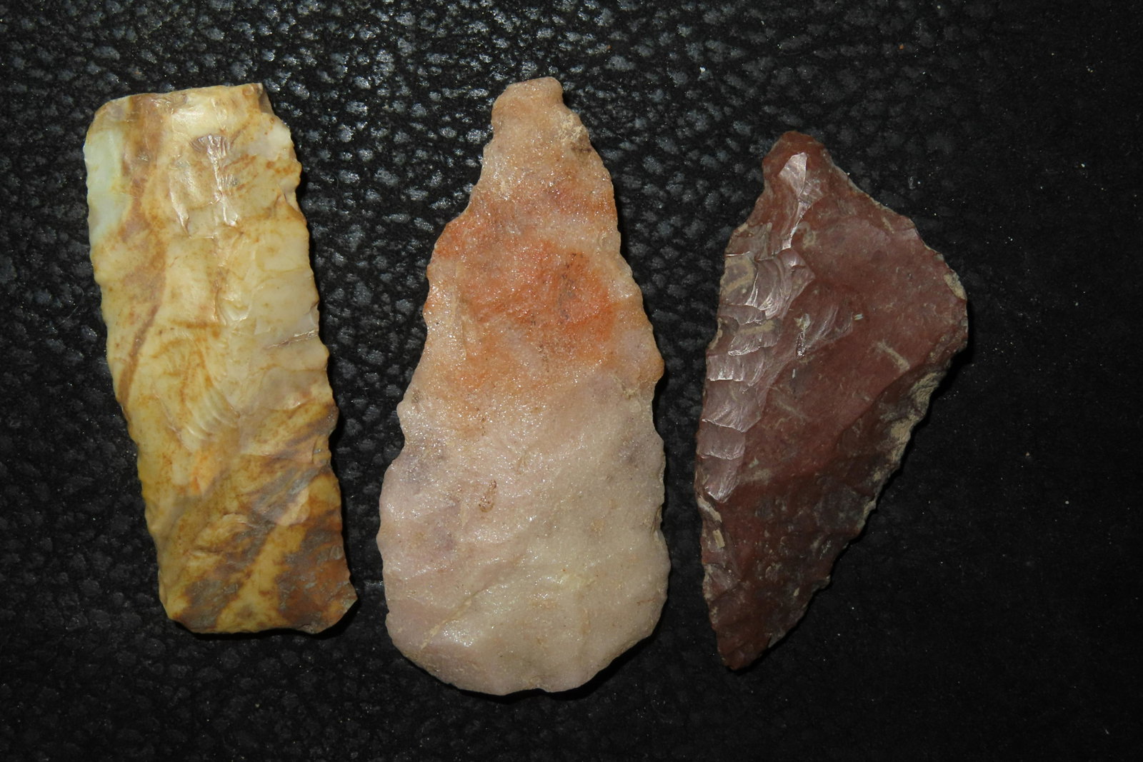 Grouping of 3 Authentic Indian Arrowheads found by Ben Bauer in Polk Co, Missouri.: Grouping of 3 Authentic Indian Arrowheads found by Ben Bauer in Polk Co, Missouri.