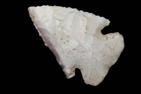 2 3/8" Thebes Point Made Of Burlington Chert. Found in Cass Co Illinois On the Lippert Farm near the: 2 3/8" Thebes Point Made Of Burlington Chert. Found in Cass Co Illinois On the Lippert Farm near the town of Arenzville