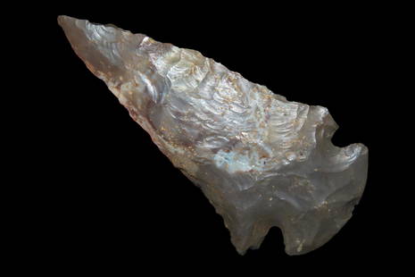 3 1/4" Dovetail From Southern Illinois. Made of Hornstone and has a nice bullseye and Quartzite: 3 1/4" Dovetail From Southern Illinois. Made of Hornstone and has a nice bullseye and Quartzite inclusions Ex John Samuel