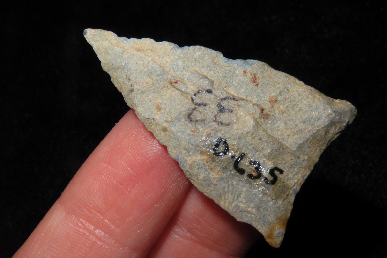 1 3/4" Paleo point found in Pennsylvania v (1 of 8)