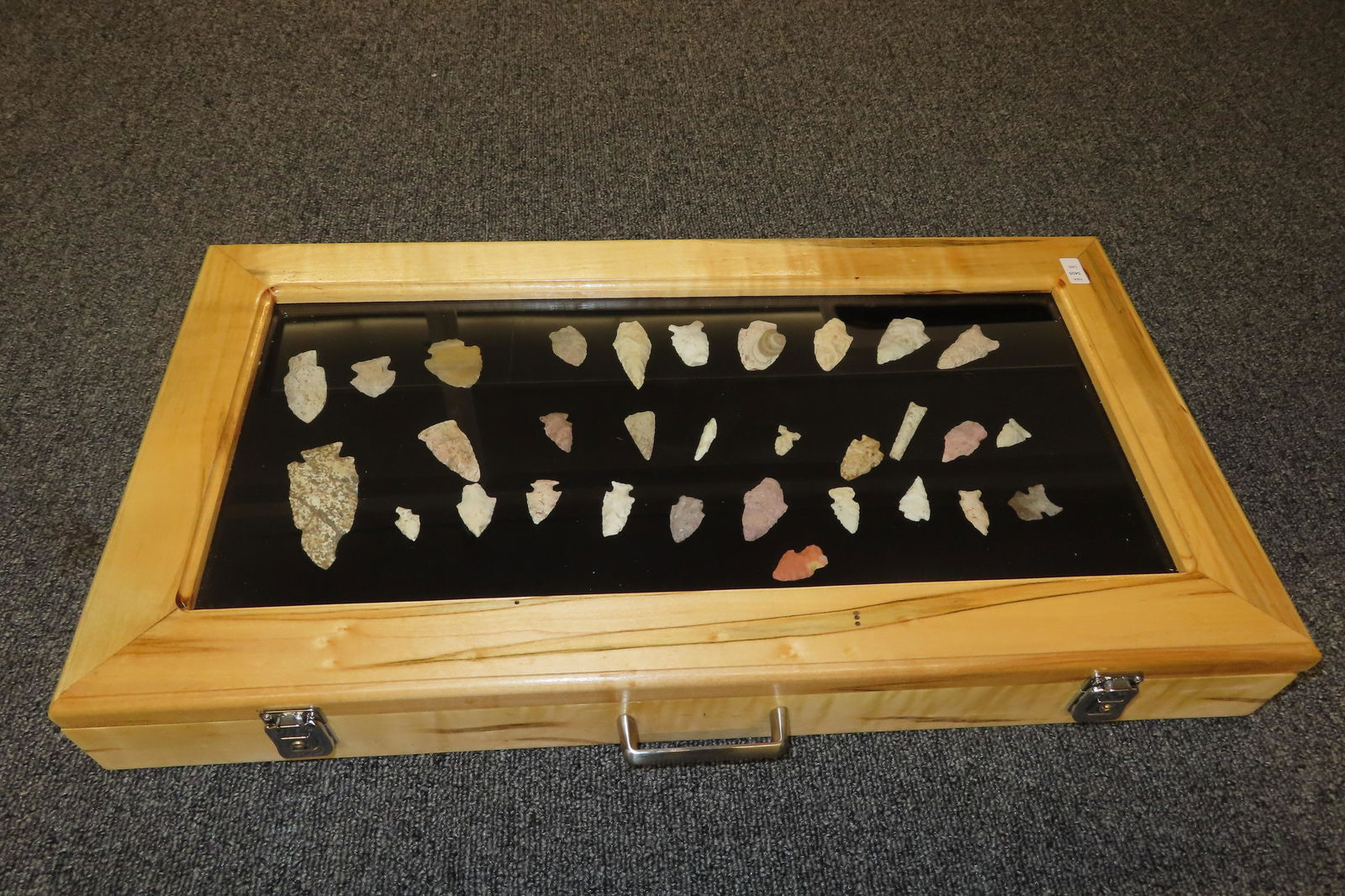 12 x 23 Frame of Arrowheads out of the Jim Millard Collection, South East Iowa / North East Missouri (1 of 11)