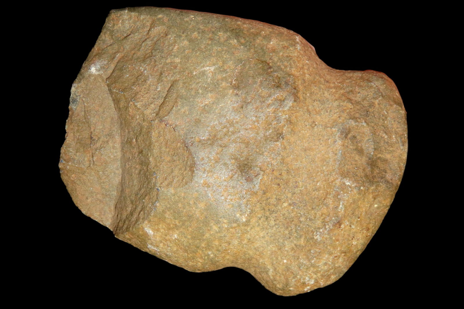 3 3/4" Full Groove Axe out of the Jim Millard Collection, South East Iowa / North East Missouri (1 of 6)