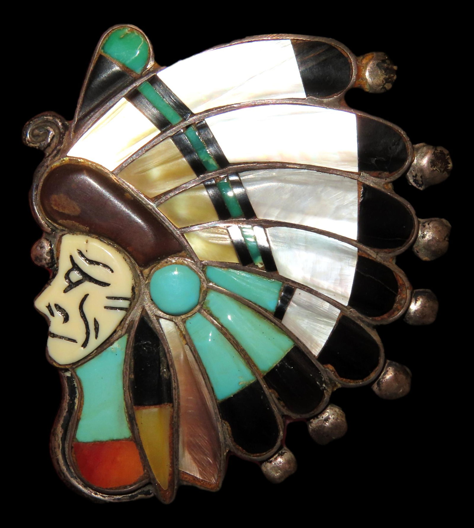 2 1/4" x 2" Nice inlaid Indian Head Bolo Tie holder. Mid 1900's (1 of 8)