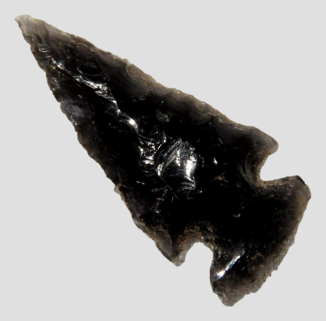 1 1/2" Pre-Columbian Obsidian Arrowhead. Collection of Steve Burks from Springfield, Missouri (1 of 6)