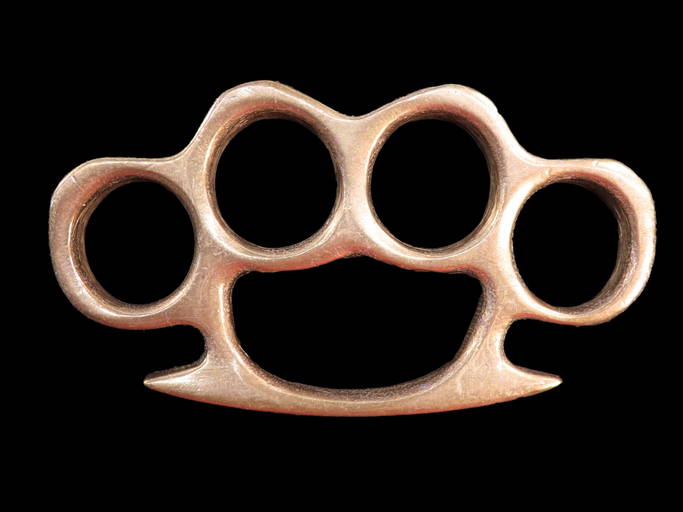 Antique Brass Knuckles (0333) on Oct 16, 2022 Heartland Artifact