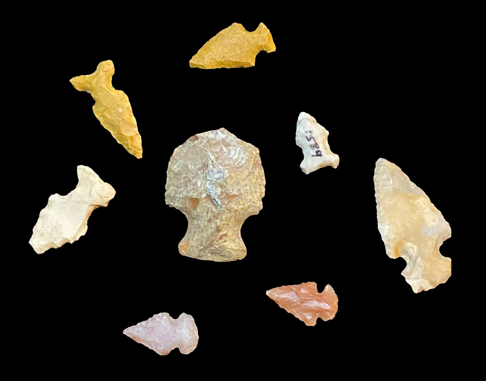 Grouping of Bird Points and small Scraper- Ex. Gerald Waters Collection Payson Illinois, in storage (1 of 6)