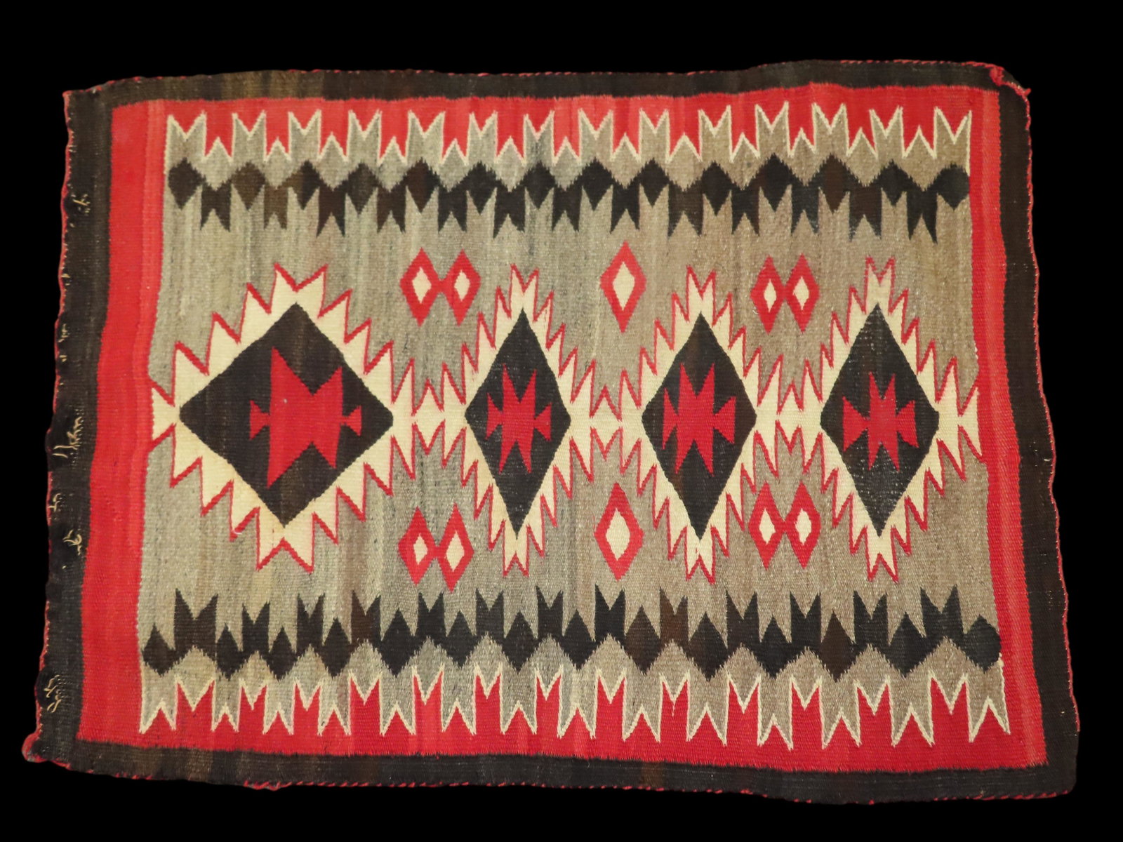 Navajo Saddle Blanket: Navajo Saddle Blanket