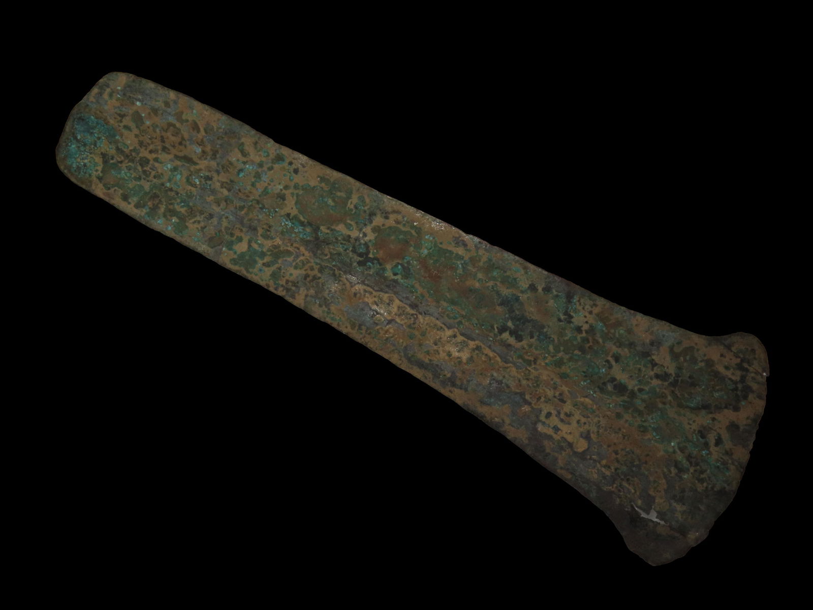 LARGE AZTEC COPPER HOE / CELT, OFTEN THOUGHT TO BE A FORM OF CURRENCY, NICE LARGER EXAMPLE, PRECOLUM (1 of 8)