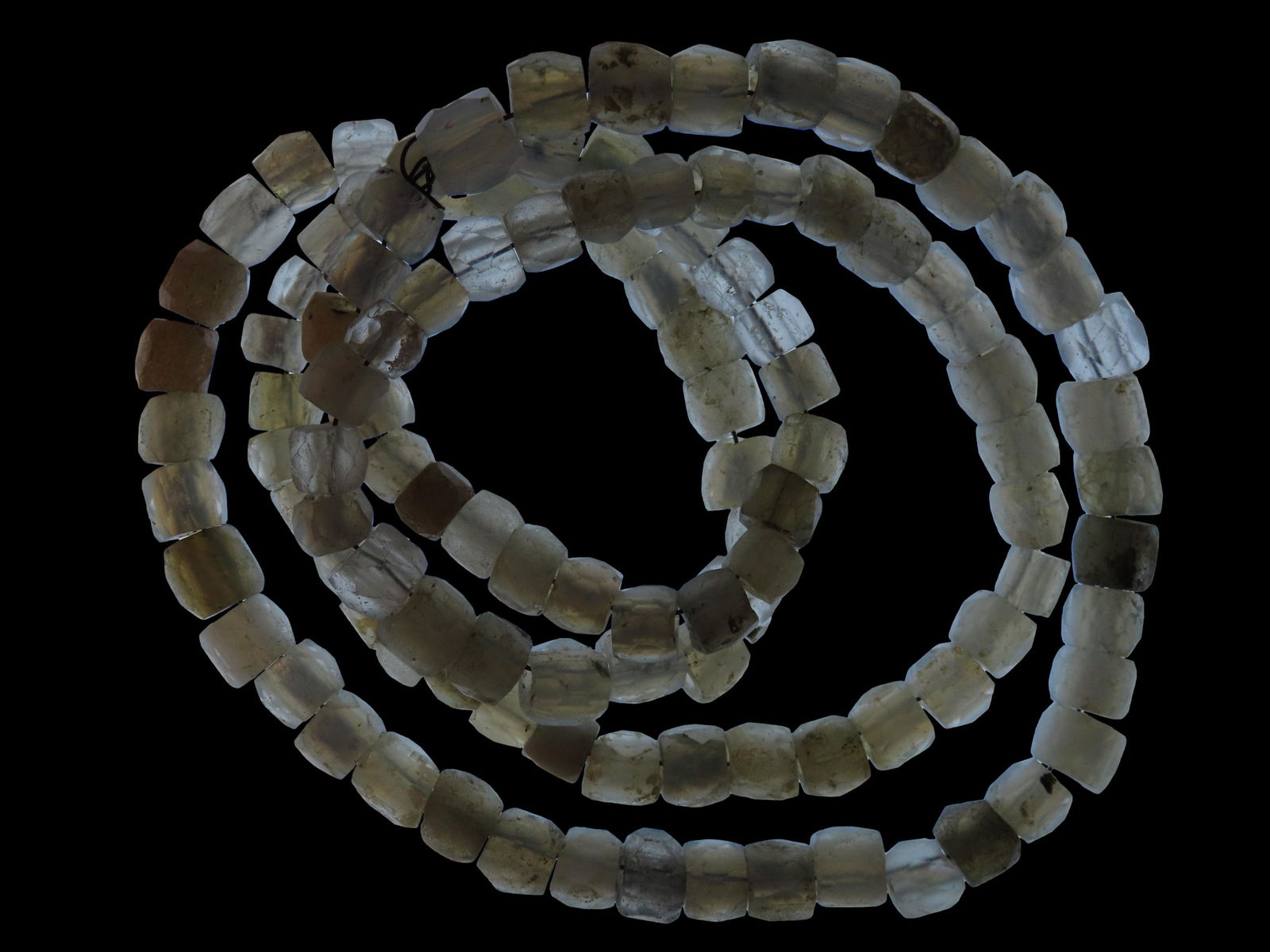 34" Strand of Fine Transluscent Trade Beads-Ex Dorothy Middleton Collection-Thunderbird Museum, New (1 of 10)