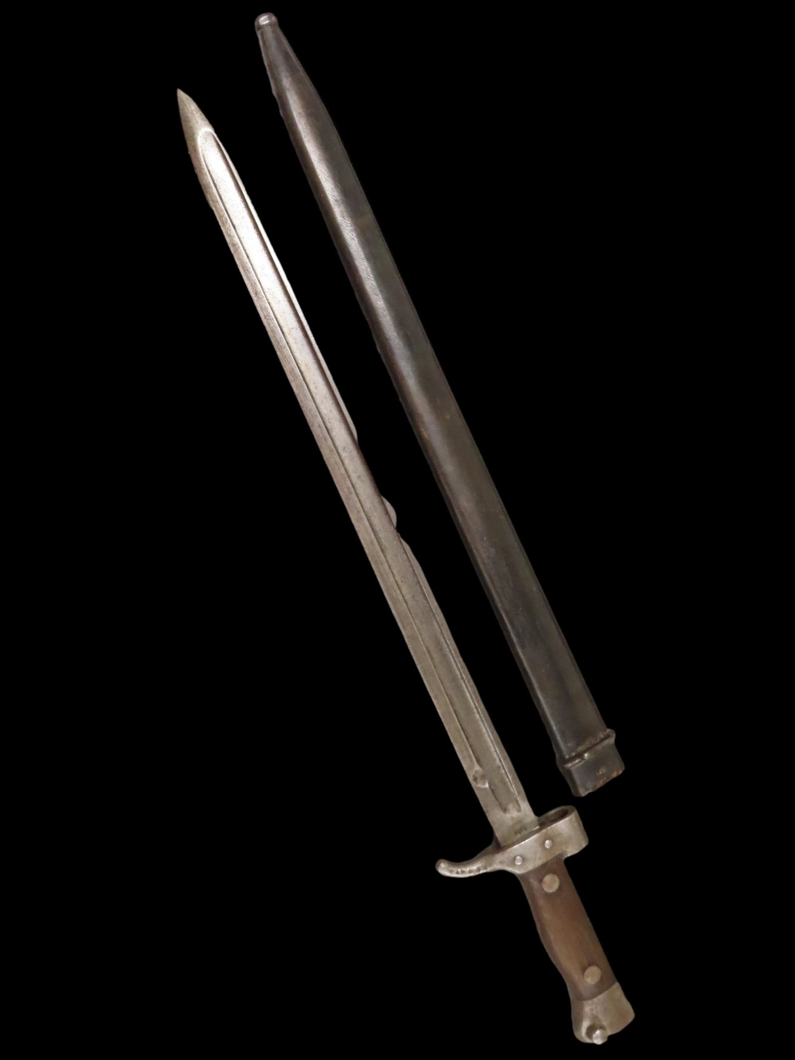 Early Bayonet, Unknown Manufacture. Has cartoos and a Steel guard with wood handle w/ scabbard. 20: Early Bayonet, Unknown Manufacture. Has cartoos and a Steel guard with wood handle w/ scabbard. 20 1/4" overal length
