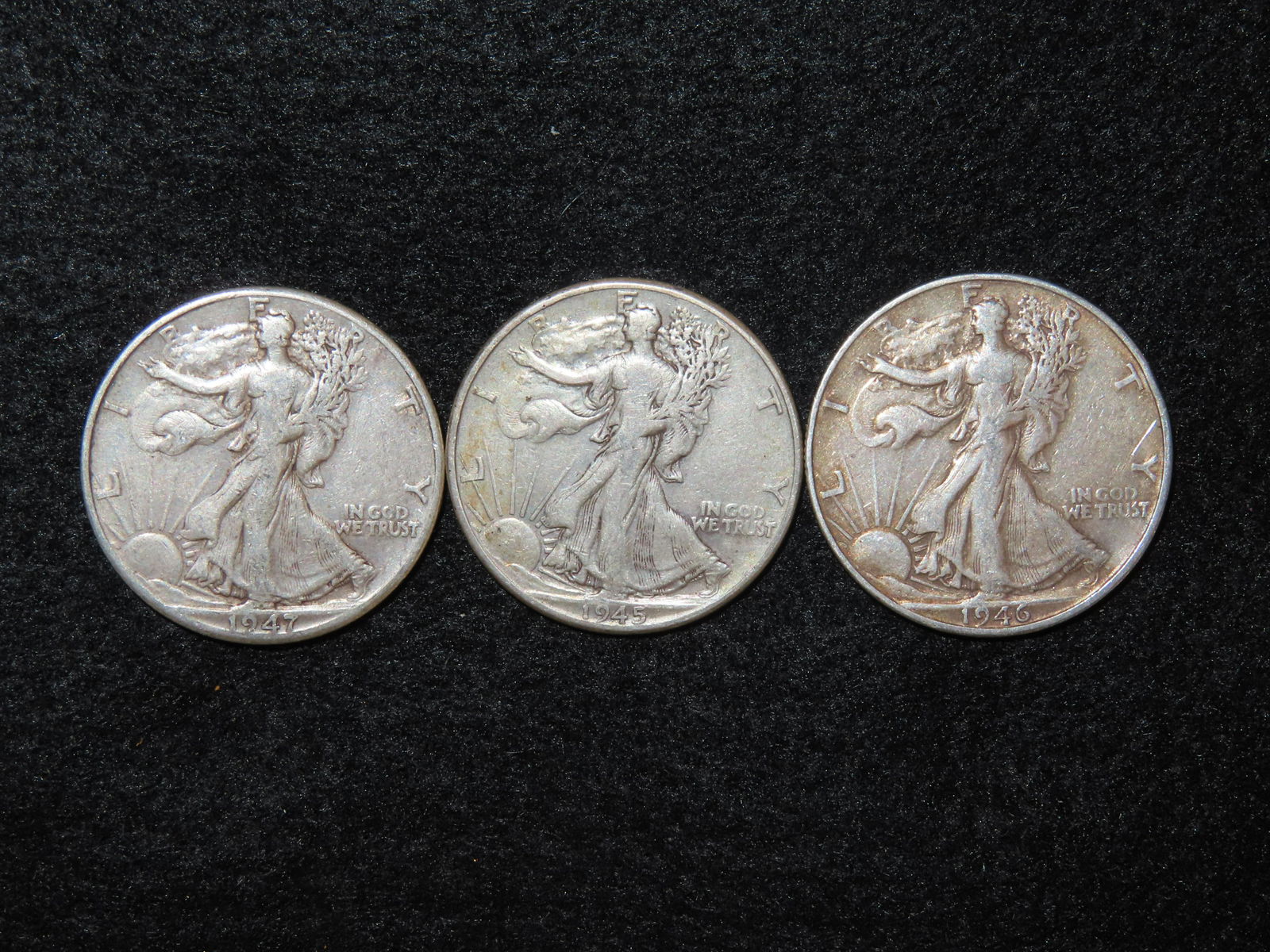 3 Walking Liberty Half Dollar US Silver Coins (1 of 2)