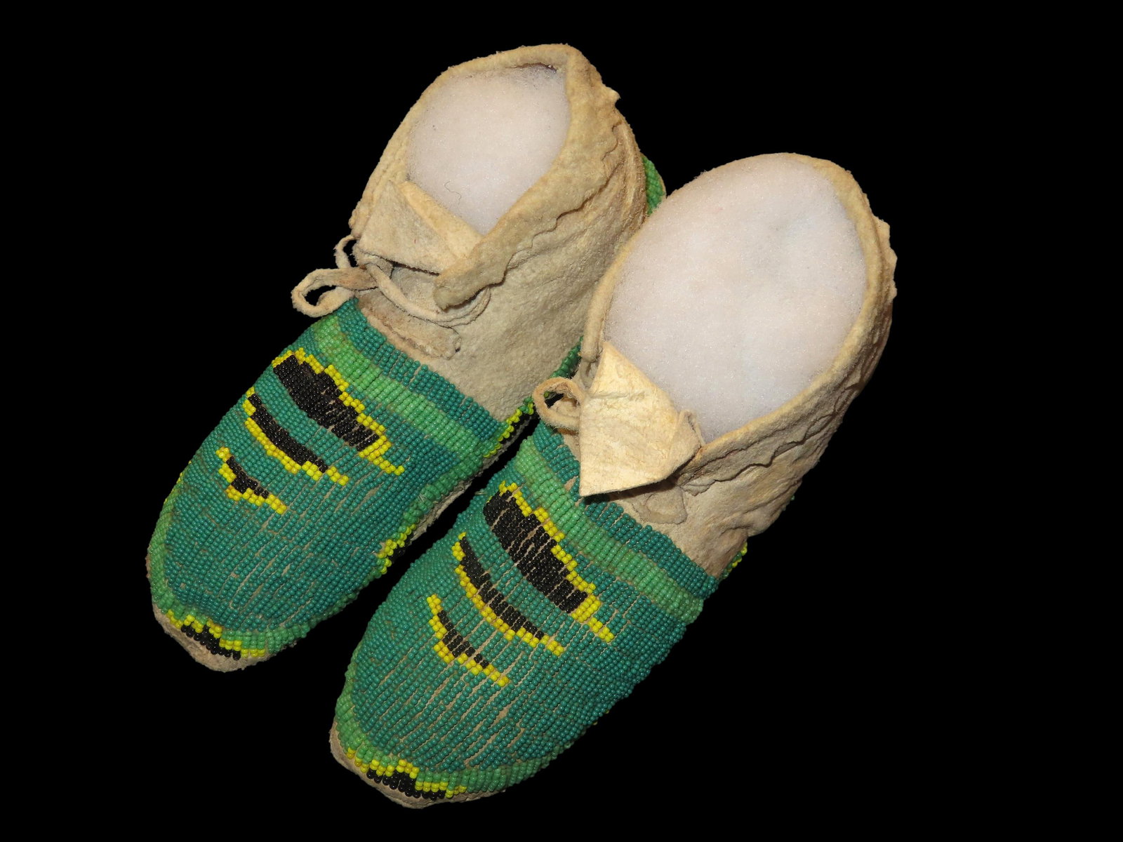 Pair of Beaded Native American Moccasins, Sioux, made of brain tanned buckskin (1 of 8)