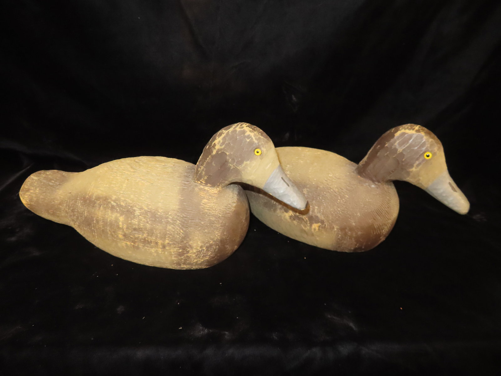 Pair of Animal Trap brand Bluebill Decoys, Ex Briscoe Collection, Duck/Goose Decoy, Waterfowl, (1 of 6)