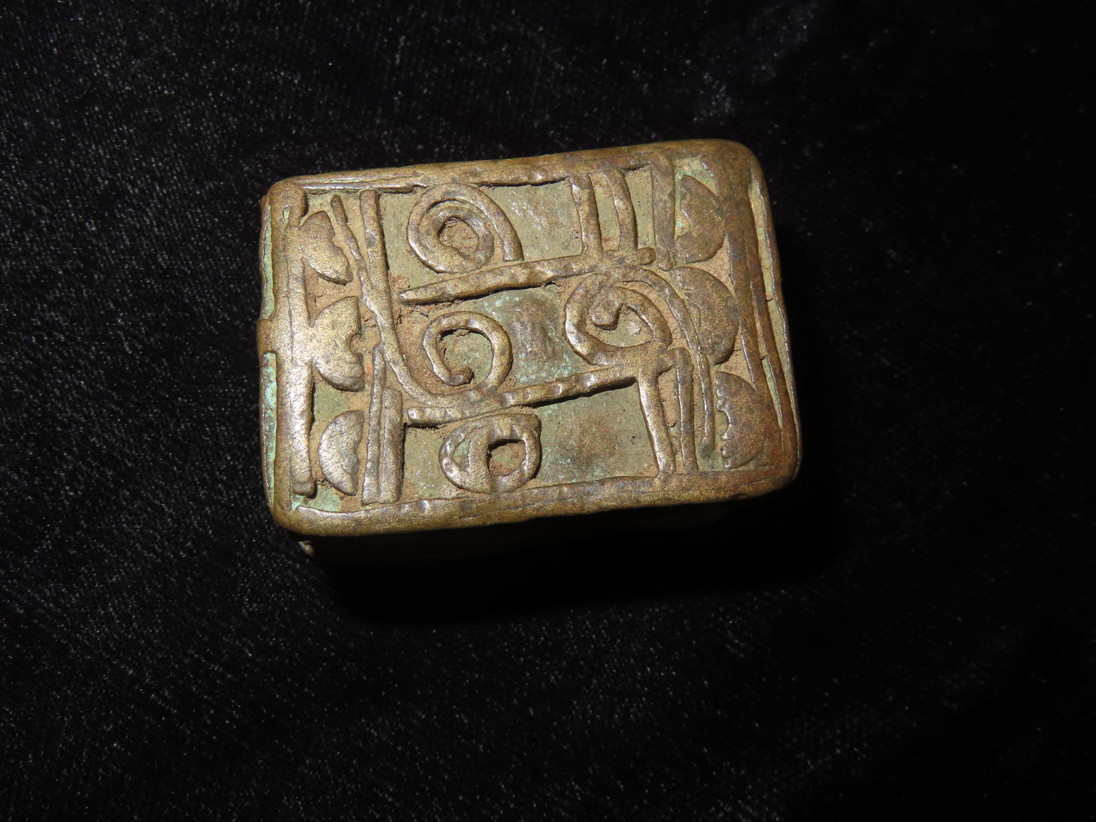 Super 1 3/8" Brass Box, Ashanti Culture, Early 1800's Africa (1 of 7)