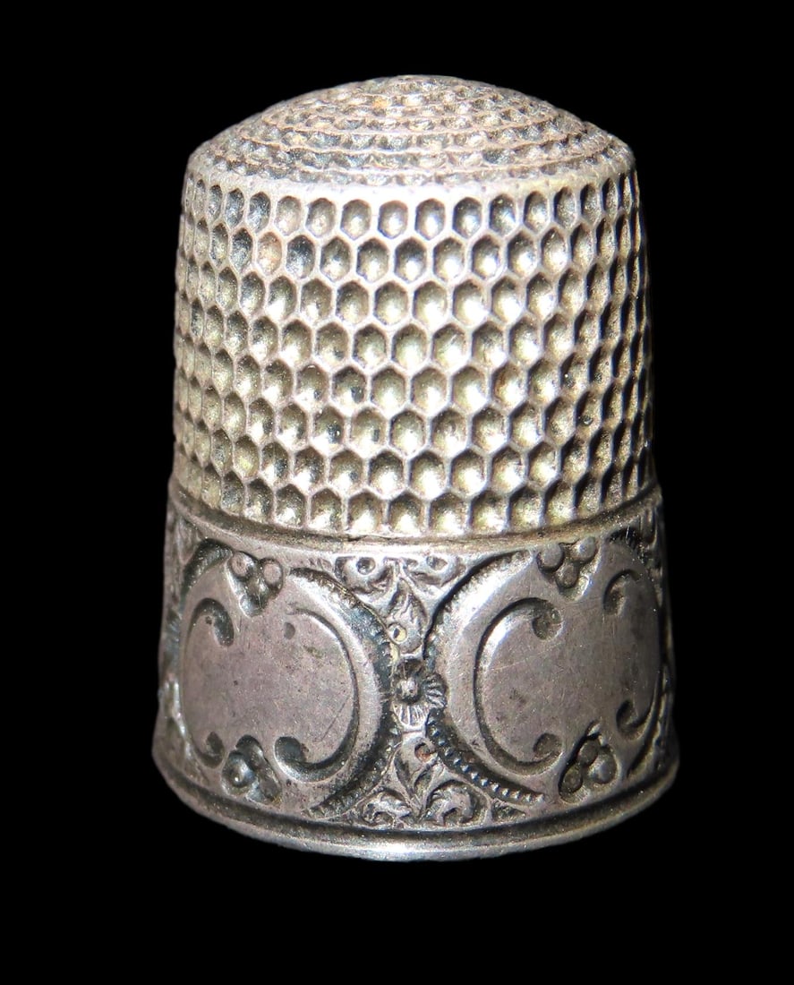CIVIL WAR ERA SILVER THIMBLE, GREAT DESIGN: CIVIL WAR ERA SILVER THIMBLE, GREAT DESIGN