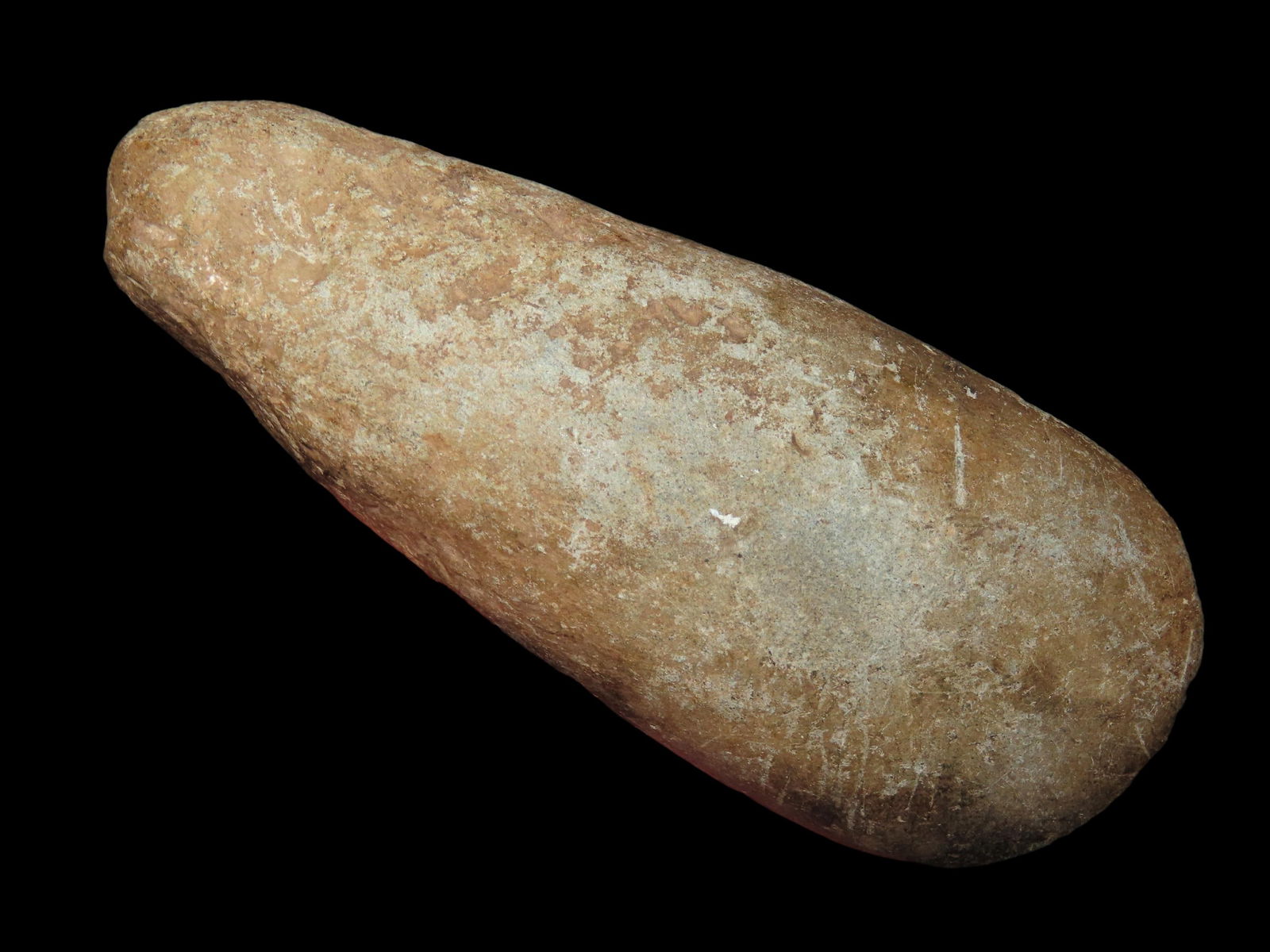 4 1/2" Celt found in Midwestern United States (1 of 5)