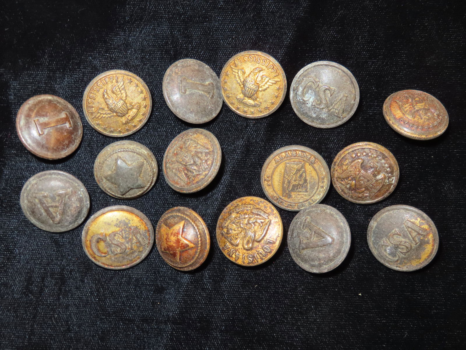Selection of Civil War Buttons, Found in Tennesses (1 of 7)