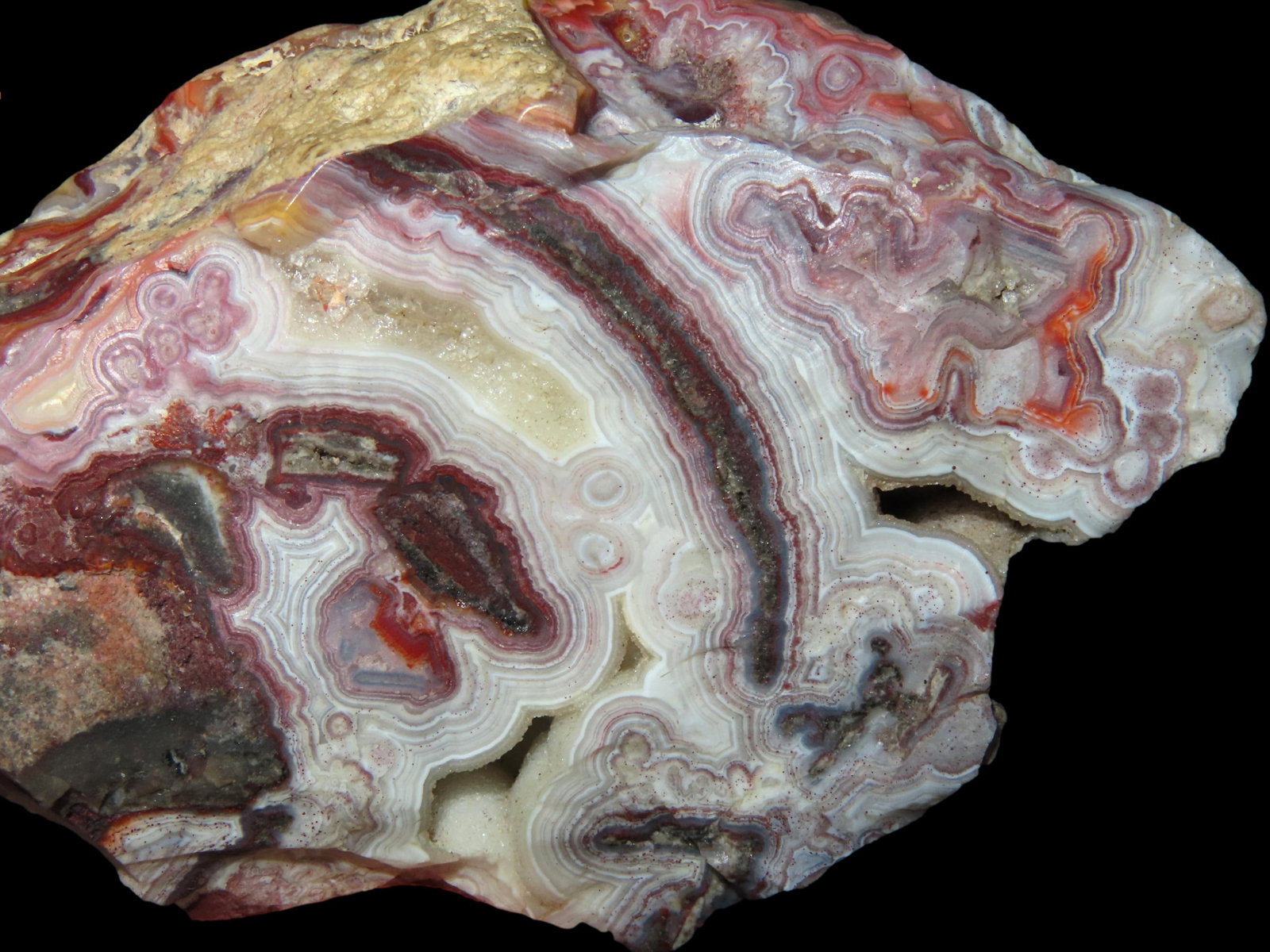 3.1/2" Huge Section of Lake Superior Agate. Mega Color, Ex Steve McCabe, Sullivan Co MO, Ex Jake: 3.1/2" Huge Section of Lake Superior Agate. Mega Color, Ex Steve McCabe, Sullivan Co MO, Ex Jake Vahle Coll.