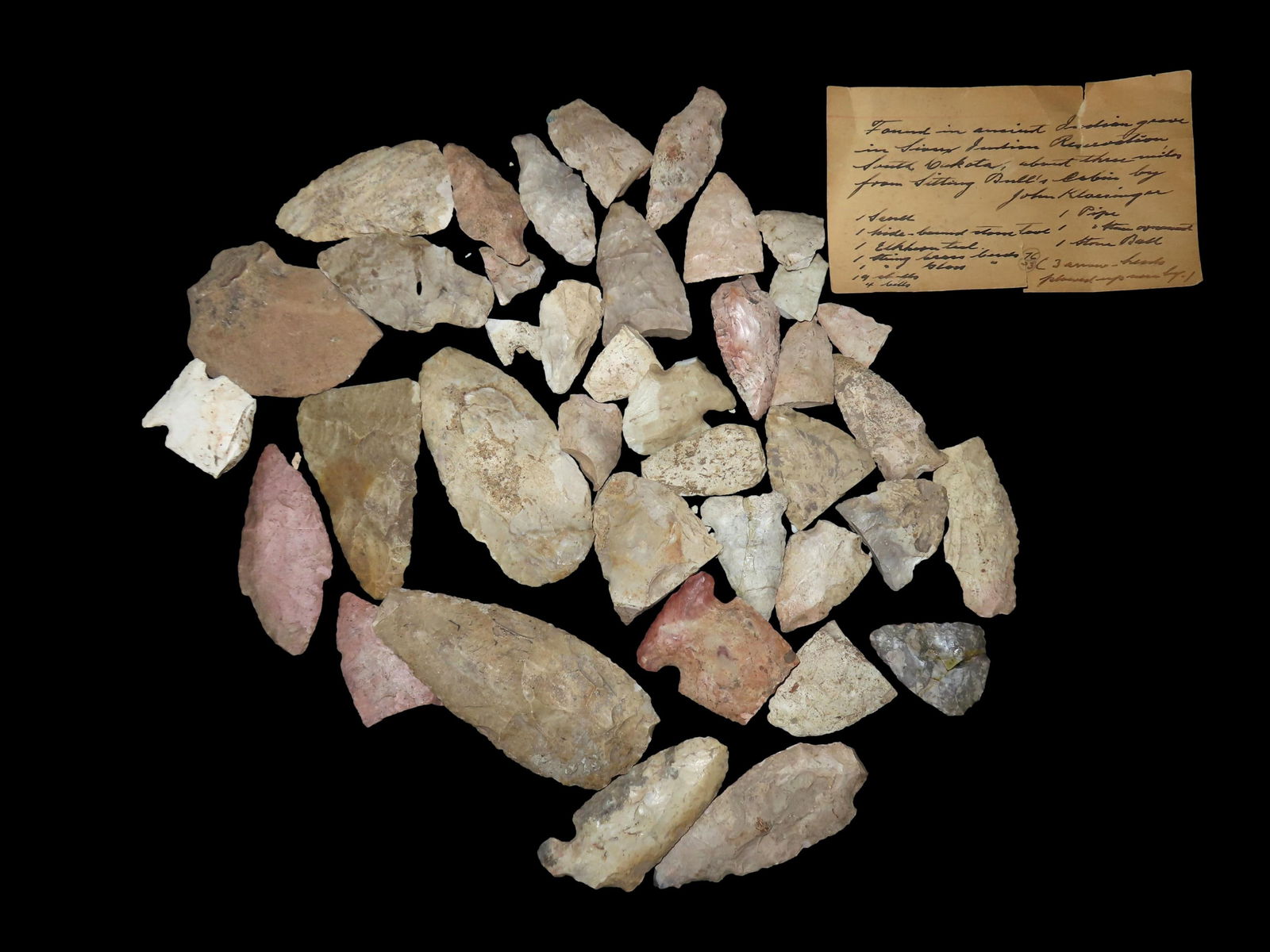 Cigar Box containing Broken and Whole Common Points, South Dakota (1 of 3)