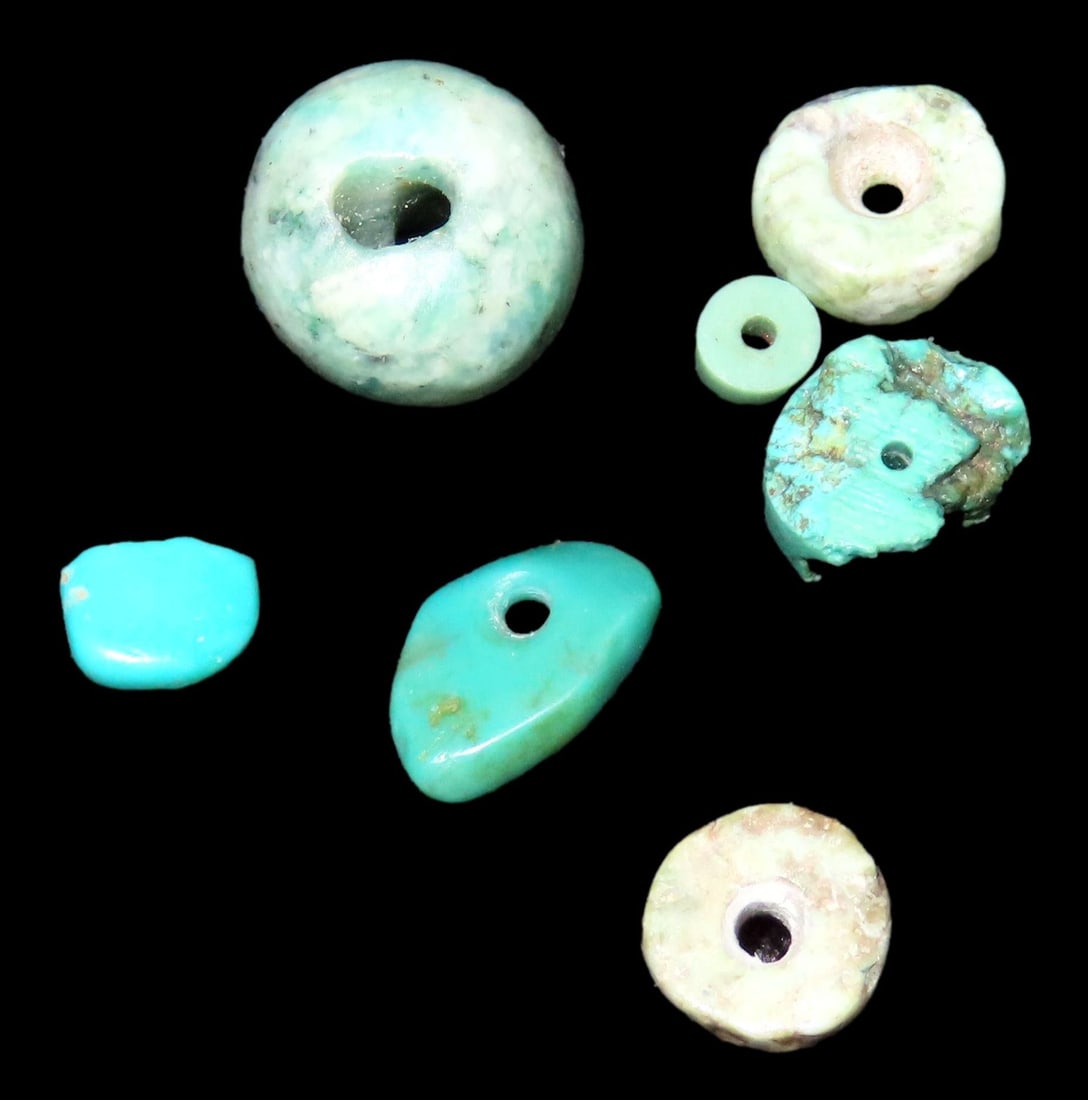 LOT OF DRILLED TURQUOISE BEADS & PENDANTS FROM LINCOLN COUNTY COLORADO, NICE HARD TO FIND RELICS (1 of 2)