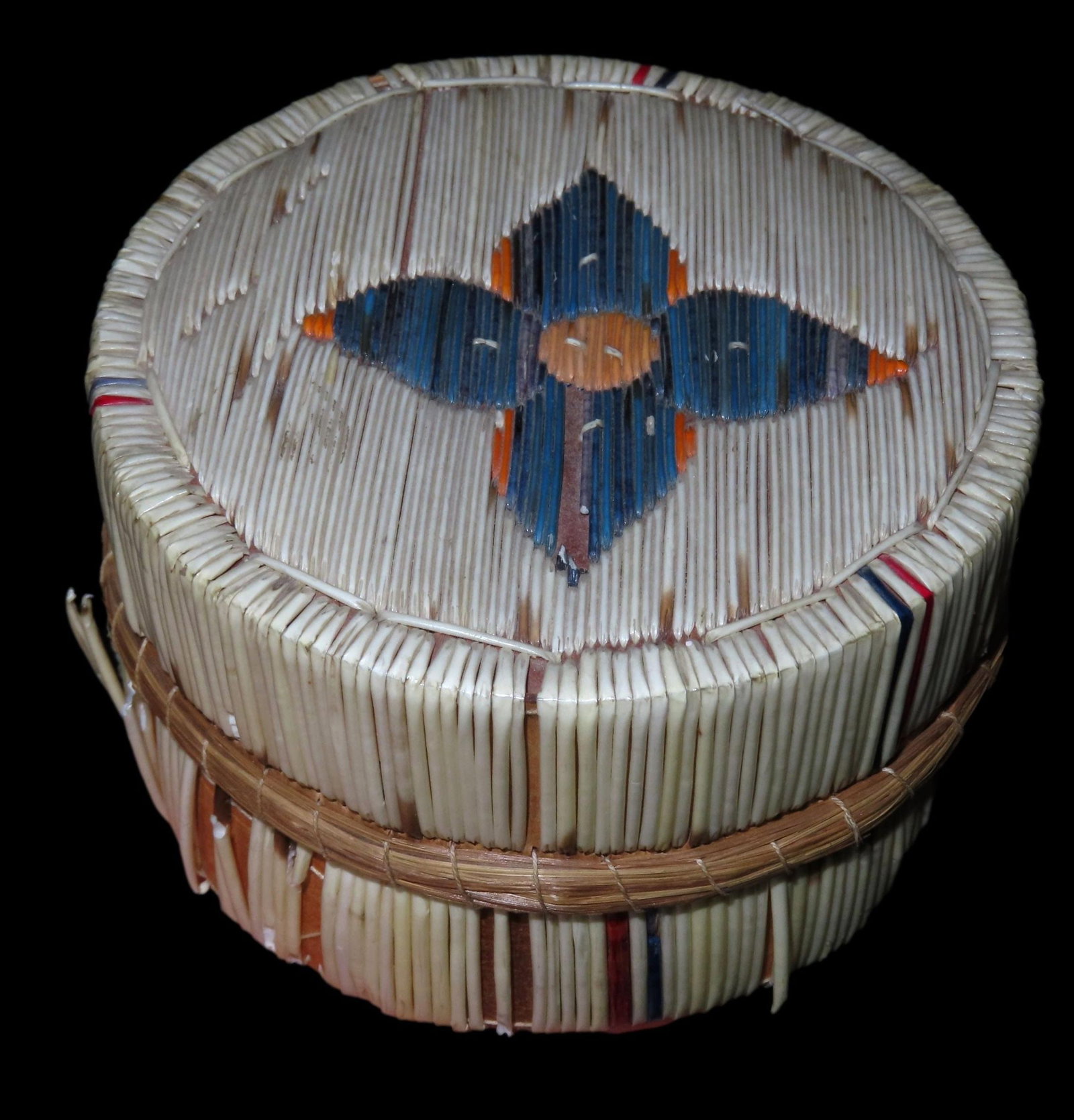 4" X 2 1/2" IROQUOIS LIDDED QUILLED BIRCH BARK BASKET, CIRCA 1890'S-1930'S, GREAT OLD EXAMPLE, (1 of 6)