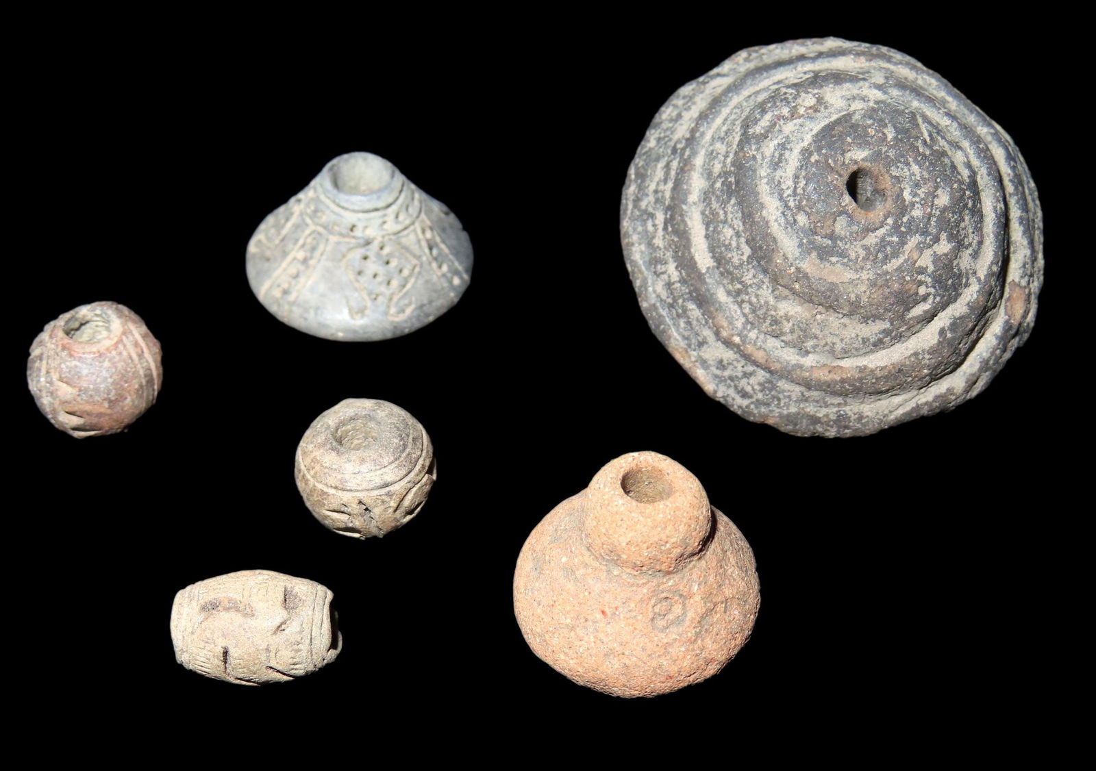 NICE LOT OF ENGRAVED SPINDLE WHORL POTTERY BEADS FROM MEXICO, PRE-COLUMBIAN ARTIFACTS, BEAD, PENDANT (1 of 2)