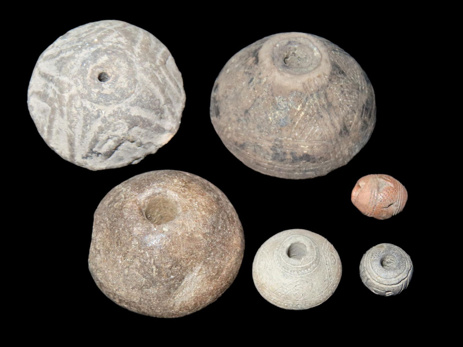 NICE LOT OF ENGRAVED SPINDLE WHORL POTTERY BEADS FROM MEXICO, PRE-COLUMBIAN ARTIFACTS, BEAD, PENDANT (1 of 3)