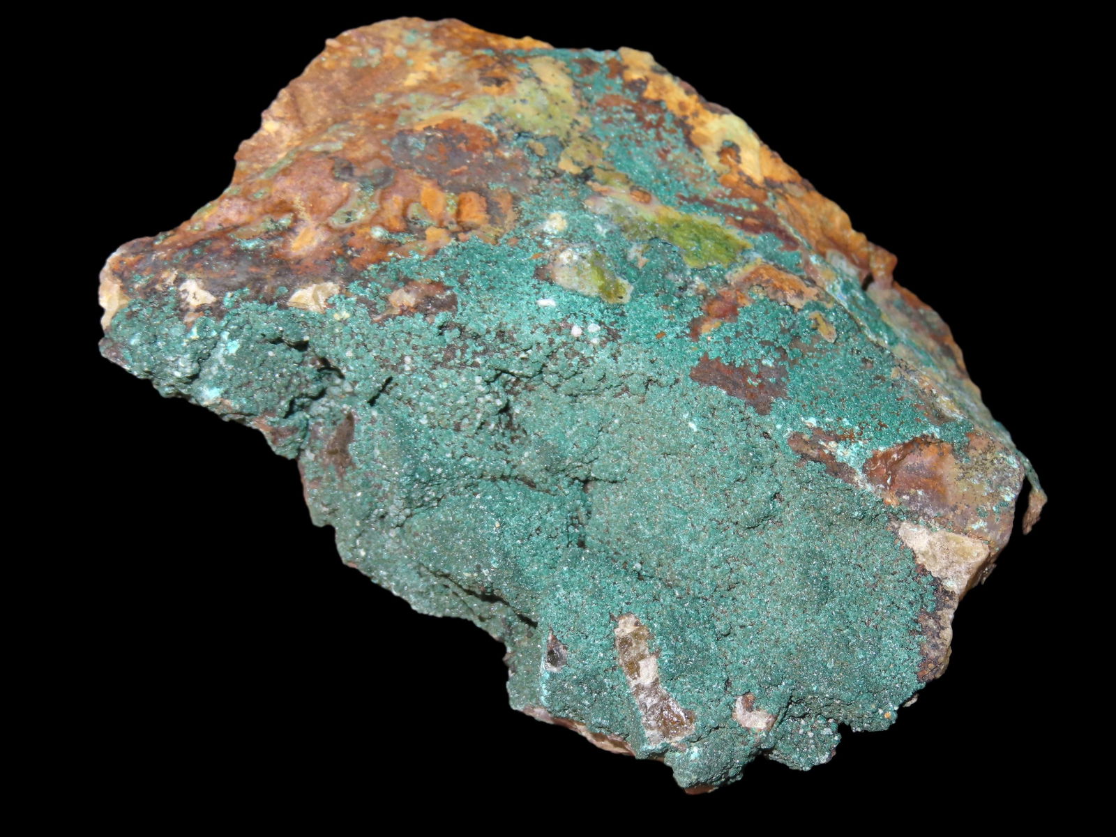 BEAUTIFUL PIECE OF MALACHITE, BRIGHT GREEN SPECIMINE FROM MOROCCO: BEAUTIFUL PIECE OF MALACHITE, BRIGHT GREEN SPECIMINE FROM MOROCCO